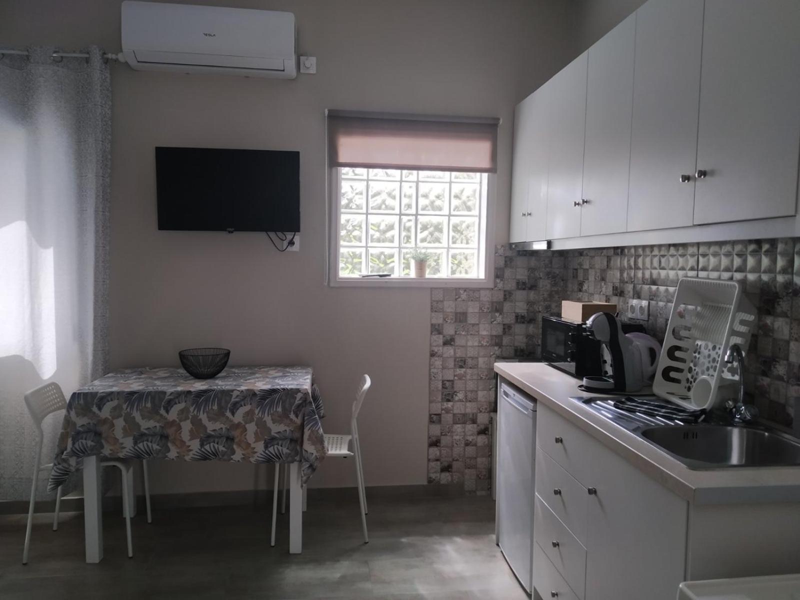 Trousas Apartments Рода Екстериор снимка