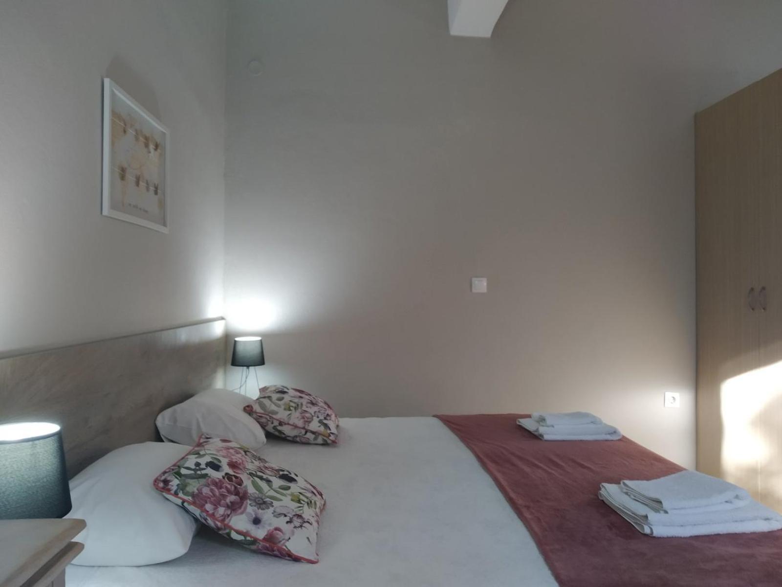 Trousas Apartments Рода Екстериор снимка