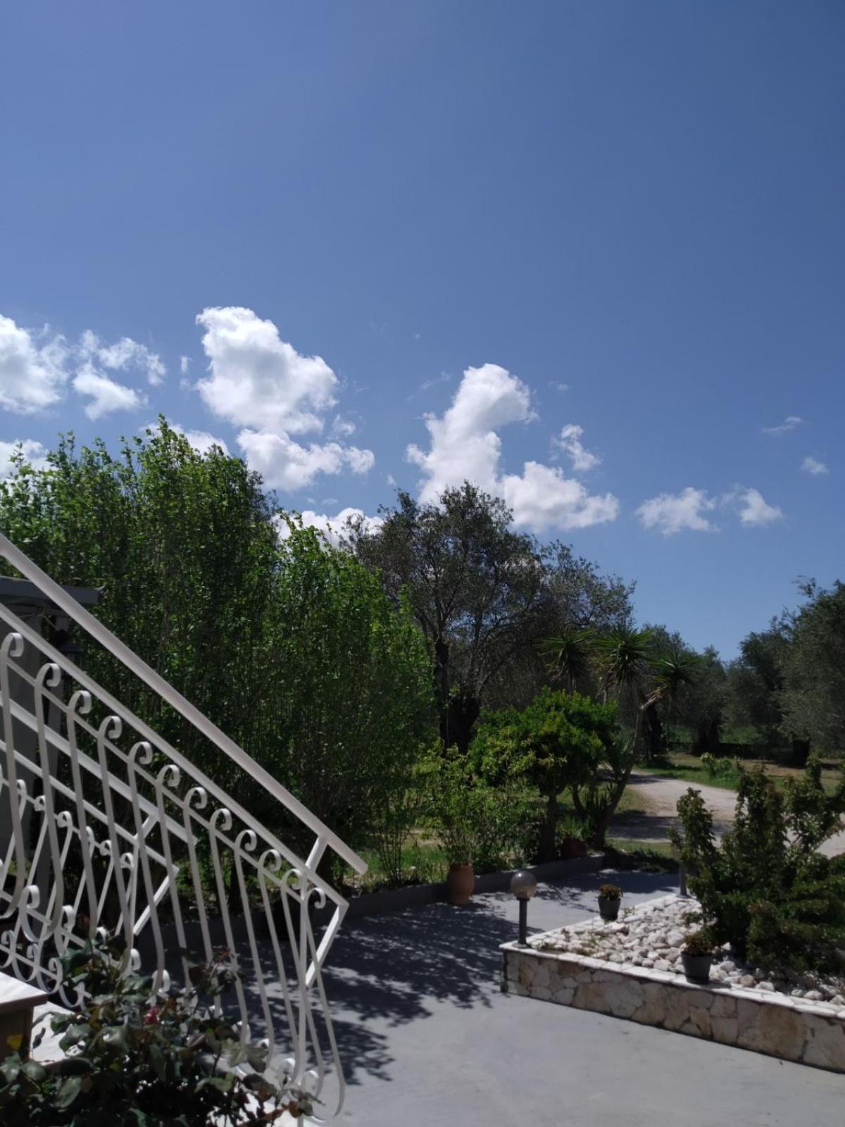 Trousas Apartments Рода Екстериор снимка